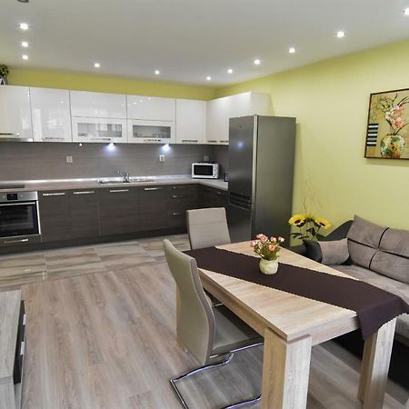 Apartment Deni Burgas Ngoại thất bức ảnh