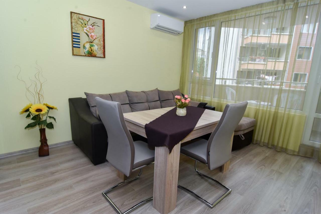 Apartment Deni Burgas Ngoại thất bức ảnh